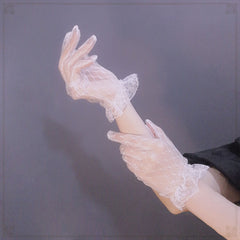 Lace gloves