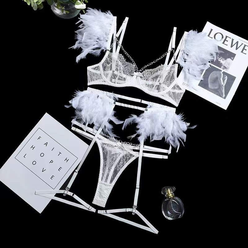 Metal chained bra&panty set
