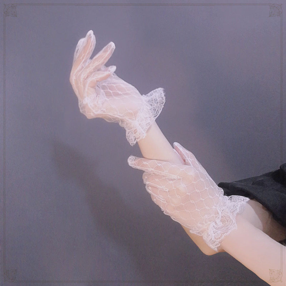 Lace gloves
